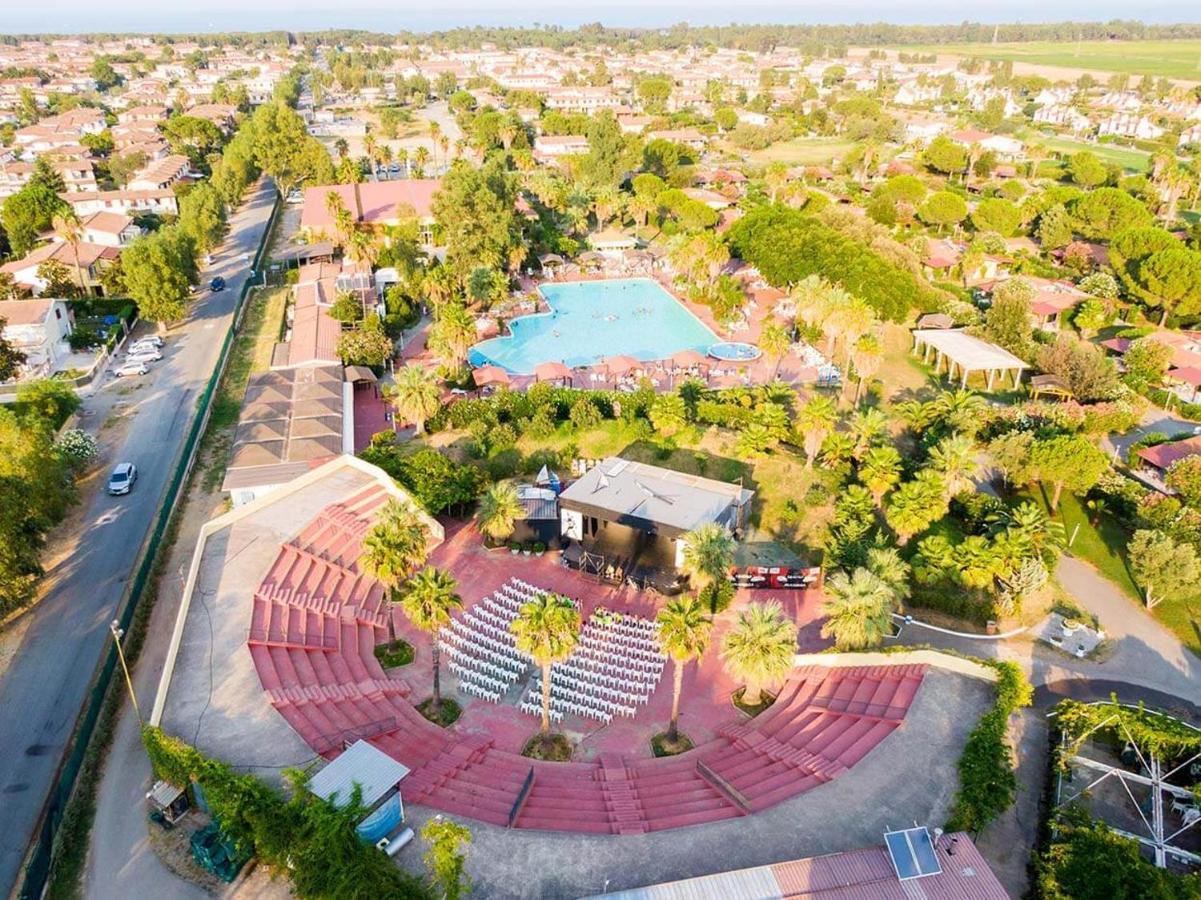 Villaggio Marlusa มารีนา ดี ซีบารี ภายนอก รูปภาพ